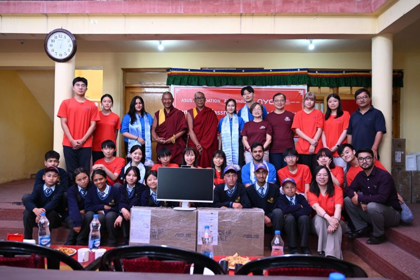 ASUS Foundation Donates 25 All-in-One Systems to Jamyang School in Leh, Conducts AI Course for Students